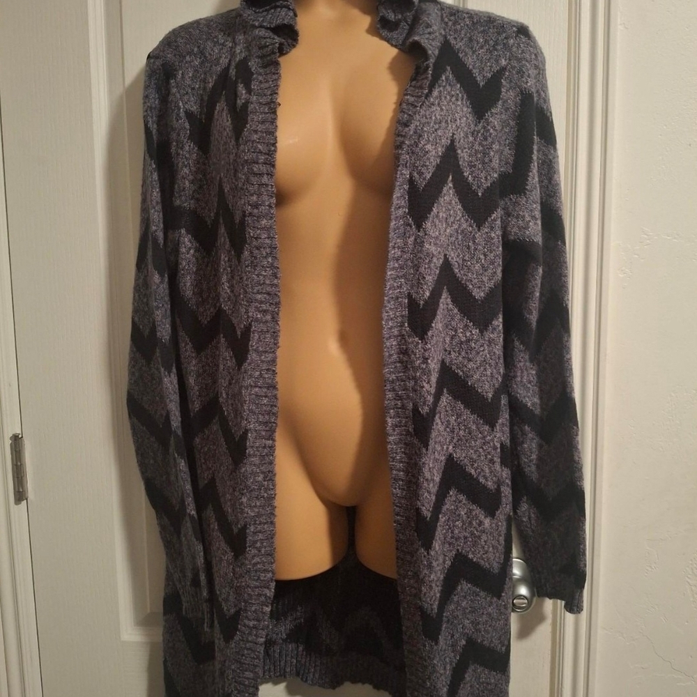 Maurices Black and Gray Chevron Cardigan